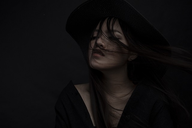 黒い服の白い繊維の予防法